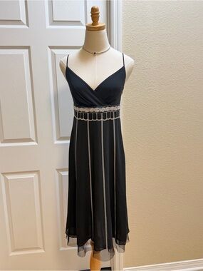 Ann Taylor LOFT Black Embroidered Midi Dress Size 2 Spaghetti Strap Fit & Flare